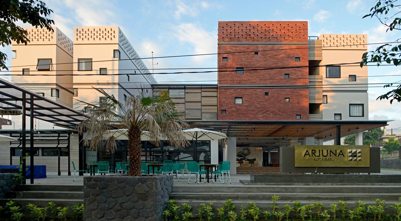Arjuna Hotel Batu City Exteriér fotografie